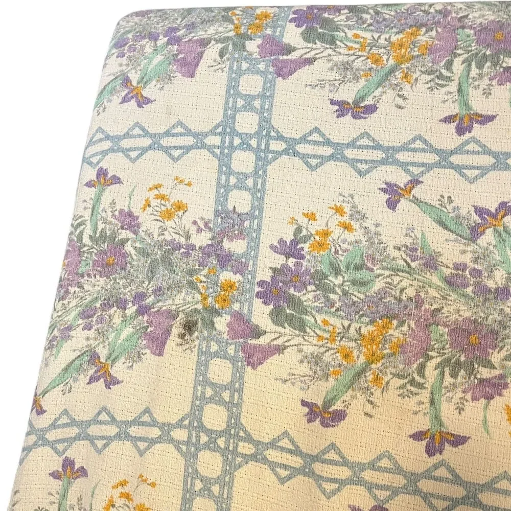 Vintage USA Made 100% Cotton Floral 94